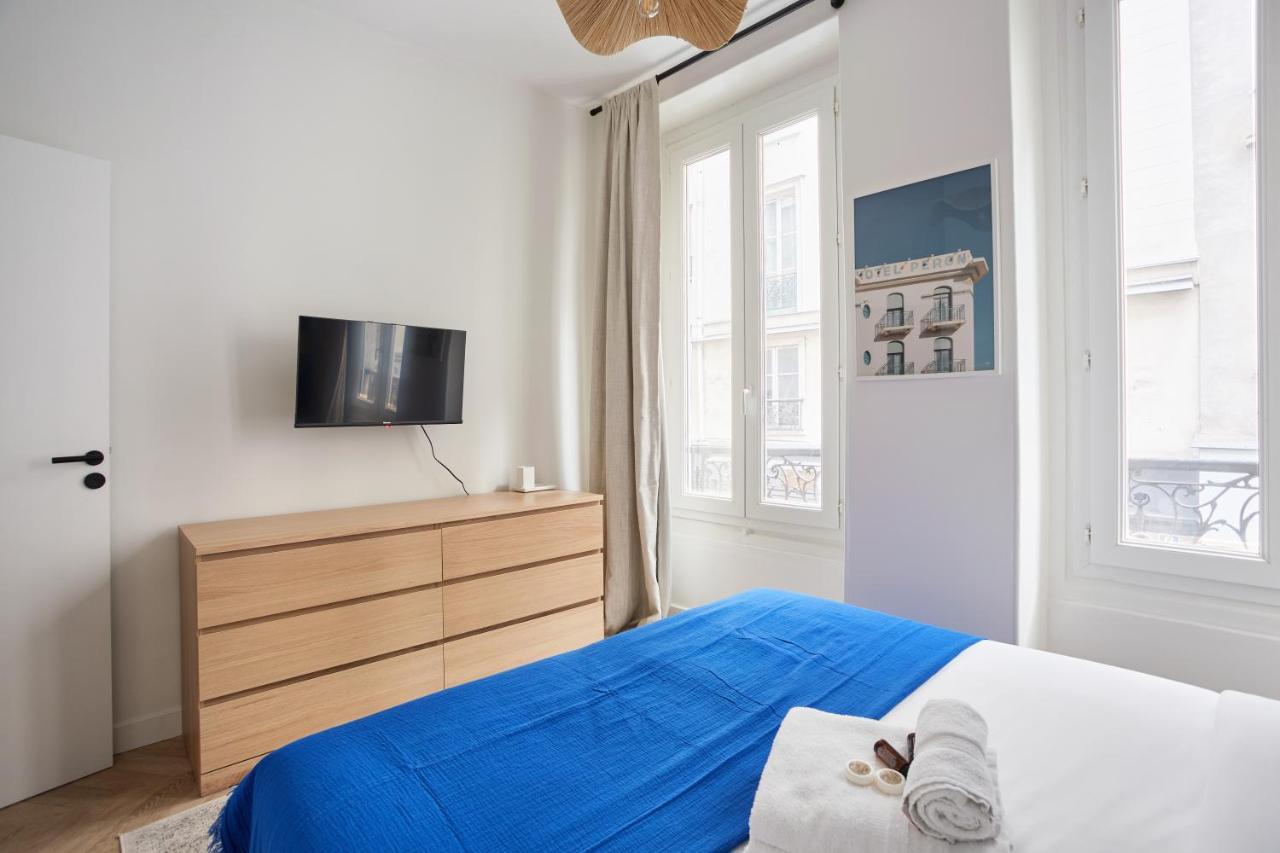 Duplex Center Of Paris By Studio Prestige Экстерьер фото